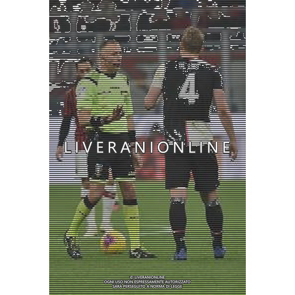 l’arbitro Paolo Valeri di Roma discute con Matthijs De Ligt (Juventus) Milan vs Juventus Coppa Italia - semifinale gara di andata Milano 13-02-2020 Stadio Giuseppe Meazza - San Siro foto Roberto Garavaglia - ag. Aldo Liverani sas