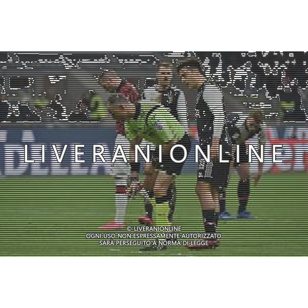Paulo Dybala (Juventus) protesta con l’arbitro Paolo Valeri di Roma Milan vs Juventus Coppa Italia - semifinale gara di andata Milano 13-02-2020 Stadio Giuseppe Meazza - San Siro foto Roberto Garavaglia - ag. Aldo Liverani sas