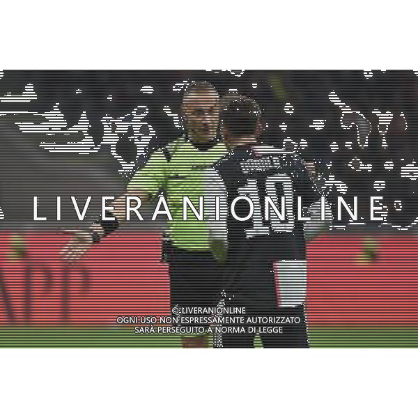 l’arbitro Paolo Valeri di Roma a confronto con Paulo Dybala (Juventus) Milan vs Juventus Coppa Italia - semifinale gara di andata Milano 13-02-2020 Stadio Giuseppe Meazza - San Siro foto Roberto Garavaglia - ag. Aldo Liverani sas