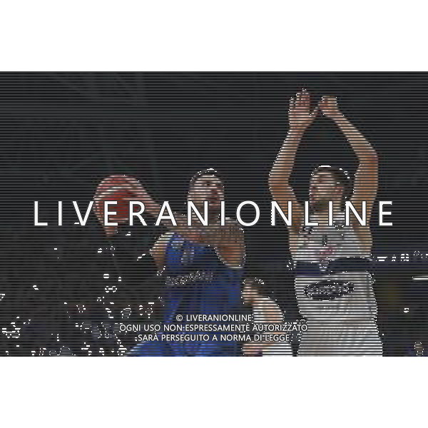 Pesaro 14/02/2020 - Zurich Connect Final Eight 2020 Quarti di Finale - Germani Basket Brescia vs Pompea Fortitudo Bologna - nella foto: Bryan Sacchetti(Germani Basket Brescia) Fantinelli Matteo(Pompea Fortitudo Bologna) ©Claudio Zamagni/Agenzia Aldo Liverani s.a.s./ AGENZIA ALDO LIVERANI SAS