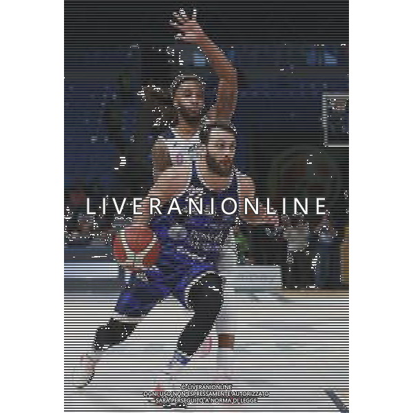 Pesaro 14/02/2020 - Zurich Connect Final Eight 2020 Quarti di Finale - Banco di Sardegna Sassari vs Happy Casa Brindisi - nella foto: Gentile Stefano(Banco di Sardegna Sassari)Banks Adrian (Happy Casa Brindisi) ©Claudio Zamagni/Agenzia Aldo Liverani s.a.s./ AGENZIA ALDO LIVERANI SAS