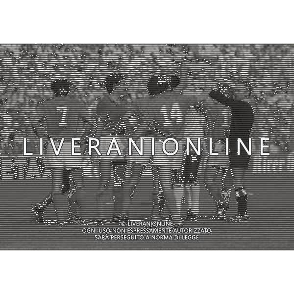 05-07 1982 BARCELLONA CAMPIONATI DEL MONDO DI CALCIO SPAGNA 1982 ITALIA BRASILE 3-2 NELLA FOTO ARBITRO Abraham Klein AG ALDO LIVERANI SAS