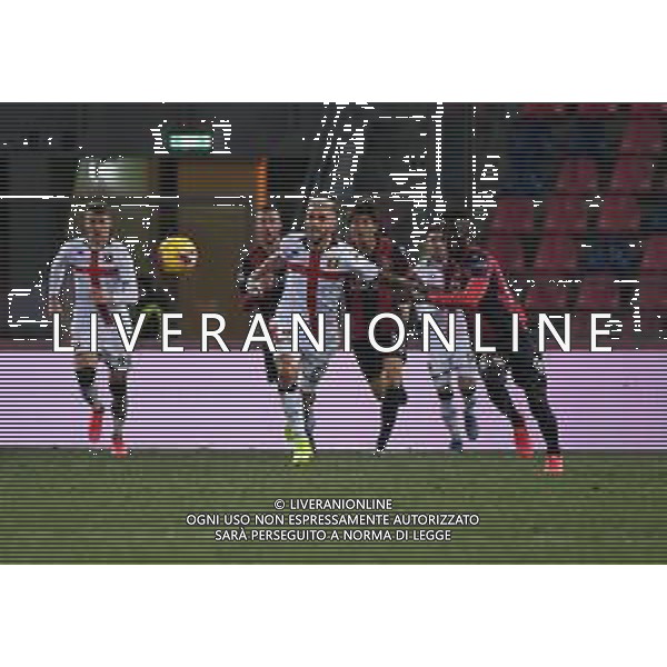 BOLOGNA - GENOA CAMPIONATO CALCIO SERIE A TIM 15.02.2020 NELLA FOTO Valon Behrami e Musa Barrow ©OPTIMAFOTO / AGENZIA ALDO LIVERANI SAS