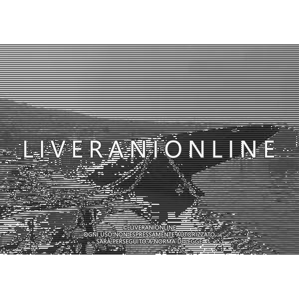 1974 TRIESTE LA NAVE ELETTRA DI GUGLIELMO MARCONI DISMESSA NEL PORTO DI TRIESTE NELLA FOTO Elettra fu la nave-laboratorio su cui Guglielmo Marconi effettuò numerosi dei suoi esperimenti di radiofonia tra le due guerre mondiali AG ALDO LIVERANI SAS