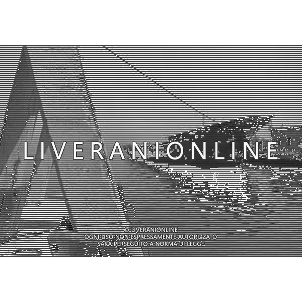1974 TRIESTE LA NAVE ELETTRA DI GUGLIELMO MARCONI DISMESSA NEL PORTO DI TRIESTE NELLA FOTO Elettra fu la nave-laboratorio su cui Guglielmo Marconi effettuò numerosi dei suoi esperimenti di radiofonia tra le due guerre mondiali AG ALDO LIVERANI SAS