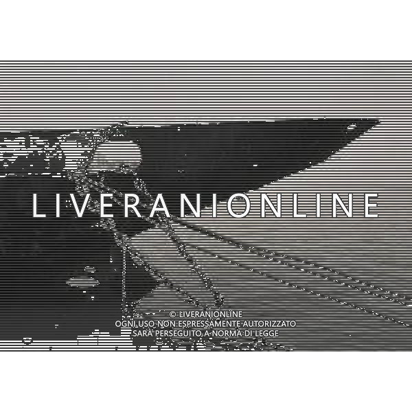 1974 TRIESTE LA NAVE ELETTRA DI GUGLIELMO MARCONI DISMESSA NEL PORTO DI TRIESTE NELLA FOTO Elettra fu la nave-laboratorio su cui Guglielmo Marconi effettuò numerosi dei suoi esperimenti di radiofonia tra le due guerre mondiali AG ALDO LIVERANI SAS