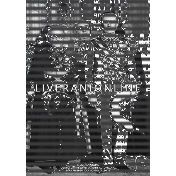 RETROSPETTIVA GUGLIELMO MARCONI INVENTORE POLITICO E IMPRENDITORE NELLA FOTO GUGLIELMO MARCONI IN ALTA UNIFORME RIPRODUZIONI nell\'anno 1935 FOTO VESPASIANI-ARCHIVIO GIOVANNI LEVERANI-AG ALDO LIVERANI SAS