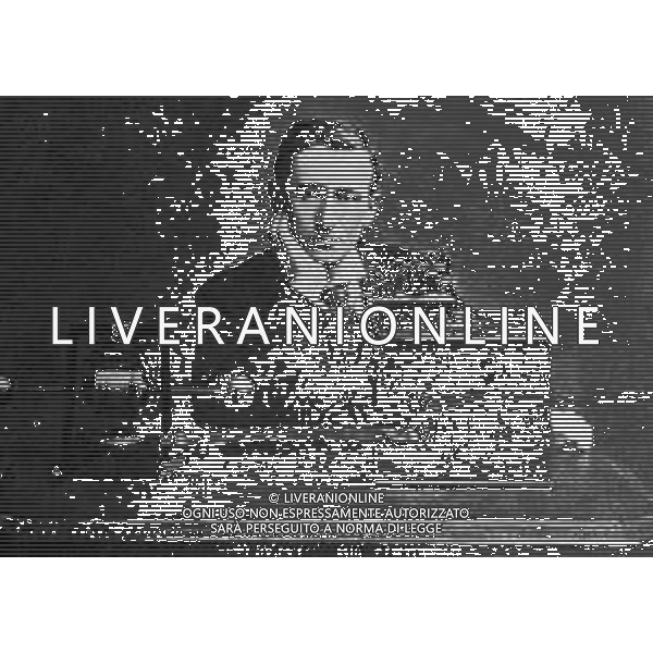 RETROSPETTIVA GUGLIELMO MARCONI INVENTORE POLITICO E IMPRENDITORE NELLA FOTO GUGLIELMO MARCONI CON IL TELEGRAFO NEL 1896 RIPRODUZIONI FOTO VESPASIANI-ARCHIVIO GIOVANNI LEVERANI-AG ALDO LIVERANI SAS