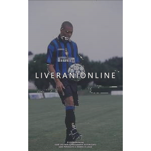 RETROSPETTIVA RONALDO CALCIATORE NELLA FOTO Ronaldo Luís Nazário de Lima con la maglia dell\'inter AG ALDO LIVERANI SAS