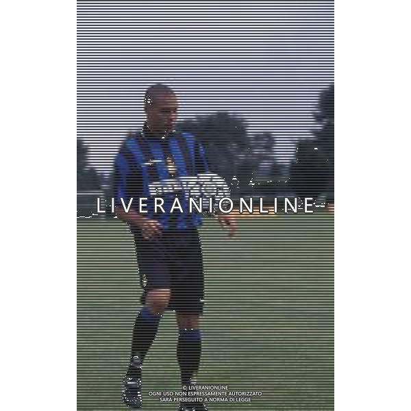 RETROSPETTIVA RONALDO CALCIATORE NELLA FOTO Ronaldo Luís Nazário de Lima con la maglia dell\'inter AG ALDO LIVERANI SAS