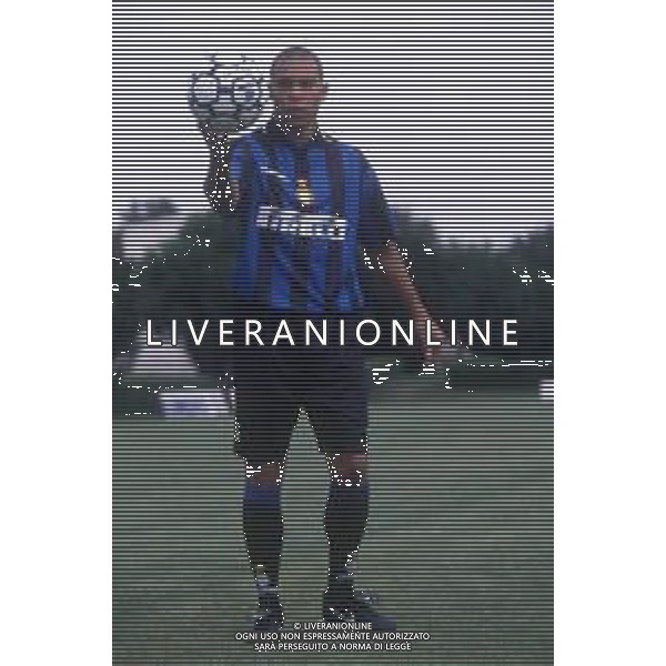 RETROSPETTIVA RONALDO CALCIATORE NELLA FOTO Ronaldo Luís Nazário de Lima con la maglia dell\'inter AG ALDO LIVERANI SAS