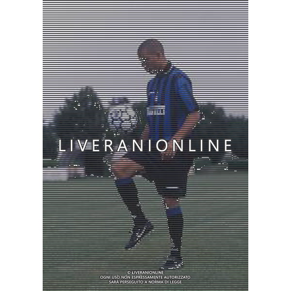 RETROSPETTIVA RONALDO CALCIATORE NELLA FOTO Ronaldo Luís Nazário de Lima con la maglia dell\'inter AG ALDO LIVERANI SAS