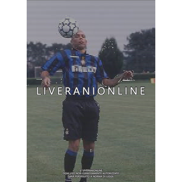 RETROSPETTIVA RONALDO CALCIATORE NELLA FOTO Ronaldo Luís Nazário de Lima con la maglia dell\'inter AG ALDO LIVERANI SAS