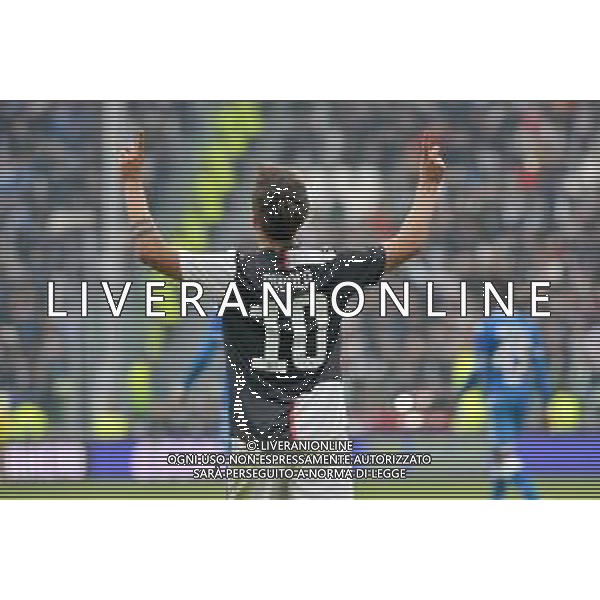 Torino 16.02.2020 Allianz Stadium ©Falzone/Agenzia Aldo Liverani Juventus vs Brescia Campionato italiano di calcio Serie A Tim 2019-2020 Nella foto: ESULTANZA DOPO IL GOL DI PAULO DYBALA - ABBRACCIO ©Falzone/ AGENZIA ALDO LIVERANI SAS