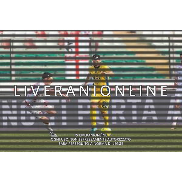 Campionato di Calcio Serie C - Lega Pro 2019/2020 Padova, Italia 16/02/2020 Calcio Padova vs Fermana Nella foto: Gianluca Esposito (Fermana FC) in azione con Paolo Frascatore (Padova) ©Mattia Radoni - Alessio Marini / AGENZIA ALDO LIVERANI SAS