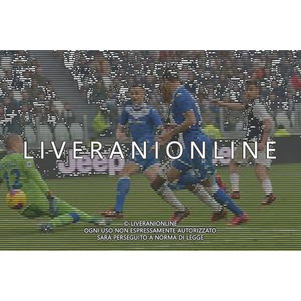 Torino 16.02.2020 Allianz Stadium ©Falzone/Agenzia Aldo Liverani Juventus vs Brescia Campionato italiano di calcio Serie A Tim 2019-2020 Nella foto: IL GOL DI JUAN CUADRADO ©Falzone / AGENZIA ALDO LIVERANI SAS