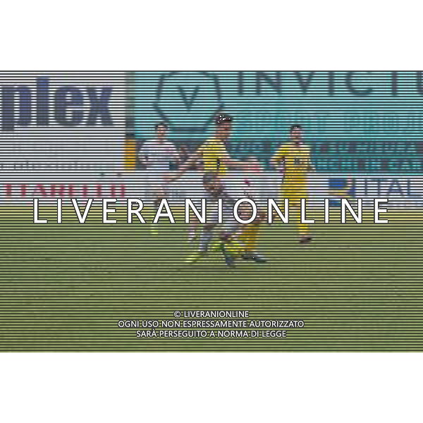 Campionato di Calcio Serie C - Lega Pro 2019/2020 Padova, Italia 16/02/2020 Calcio Padova vs Fermana Nella foto: Il fallo di Massimo Bertagnoli (Fermana FC) ai danni di Nicolo Fazzi (Padova) ©Mattia Radoni - Alessio Marini / AGENZIA ALDO LIVERANI SAS