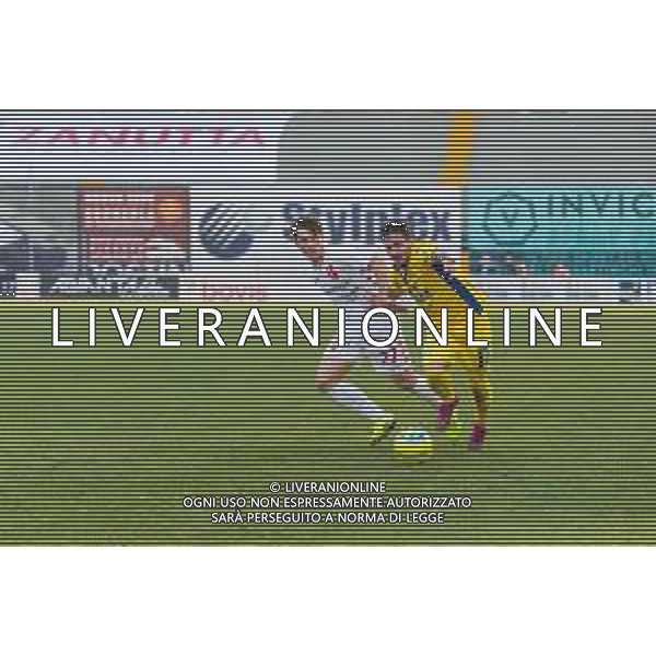 Campionato di Calcio Serie C - Lega Pro 2019/2020 Padova, Italia 16/02/2020 Calcio Padova vs Fermana Nella foto: Ilario Iotti (Fermana FC) in azione con Enrico Piovanello (Padova) ©Mattia Radoni - Alessio Marini / AGENZIA ALDO LIVERANI SAS