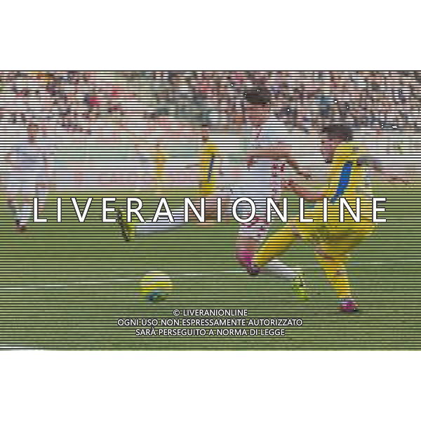 Campionato di Calcio Serie C - Lega Pro 2019/2020 Padova, Italia 16/02/2020 Calcio Padova vs Fermana Nella foto: Il cross di Ilario Iotti (Fermana FC) contrastato da Enrico Piovanello (Padova) ©Mattia Radoni - Alessio Marini / AGENZIA ALDO LIVERANI SAS
