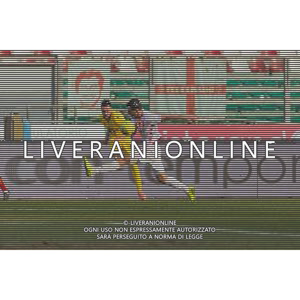 Campionato di Calcio Serie C - Lega Pro 2019/2020 Padova, Italia 16/02/2020 Calcio Padova vs Fermana Nella foto: Il cross di Luca Cremona (Fermana FC) ©Mattia Radoni - Alessio Marini / AGENZIA ALDO LIVERANI SAS
