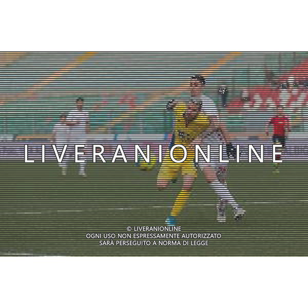 Campionato di Calcio Serie C - Lega Pro 2019/2020 Padova, Italia 16/02/2020 Calcio Padova vs Fermana Nella foto: Andrea Petrucci (Fermana FC) contrastato da Paolo Frascatore (Padova) ©Mattia Radoni - Alessio Marini / AGENZIA ALDO LIVERANI SAS