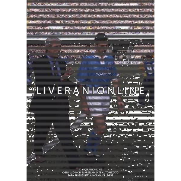RETROSPETTIVA MARCELLO LIPPI ALLENATORE NELLA FOTO MARCELLO LIPPI ALLENATORE NAPOLI CALCIO 1993-1994 CON ENZO GAMBARO AG ALDO LIVERANI SAS
