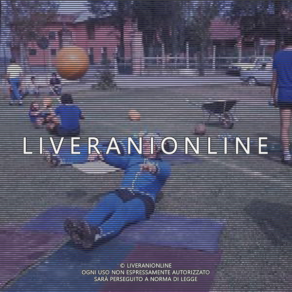 RETROSPETTIVA MARCELLO LIPPI CALCIATORE NELLA FOTO MARCELLO LIPPI IN ALLENAMENTO CON LA SAMPDORIA CALCIO AG ALDO LIVERANI SAS