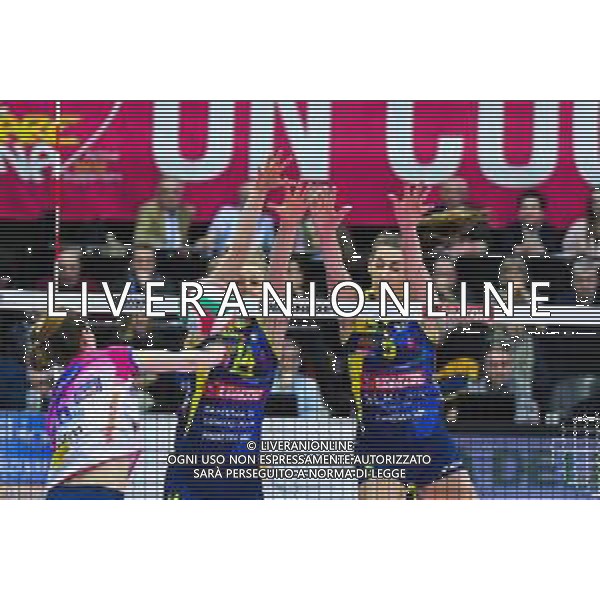 Campionato di Volley Serie A1 Femminile 2019/2020 Treviso, Italia 16/02/2020 Imoco Volley Conegliano vs Igor Gorgonzola Novara Nella foto: Muro di Joanna Wolosz foto flavio pavanello-alessio ,arini-ag aldo liverani sas