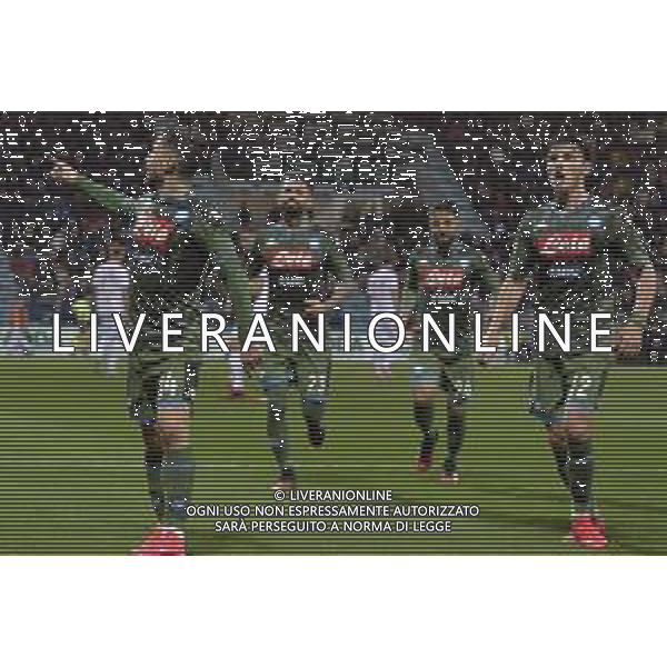 16-02-2020. CAGLIARI CALCIO-SSC NAPOLI, CAMPIONATO CALCIO, SERIE A 2019/2020. ITALIA, SARDEGNA, CAGLIARI, SARDEGNA ARENA. NELLA FOTO: ESULTANZA DOPO IL GOL DI DRIES MERTENS NAPOLI 0-1 CONTRO CAGLIARI. SALVATORE MOI/AGENZIA ALDO LIVERANI SAS. / AGENZIA ALDO LIVERANI SAS