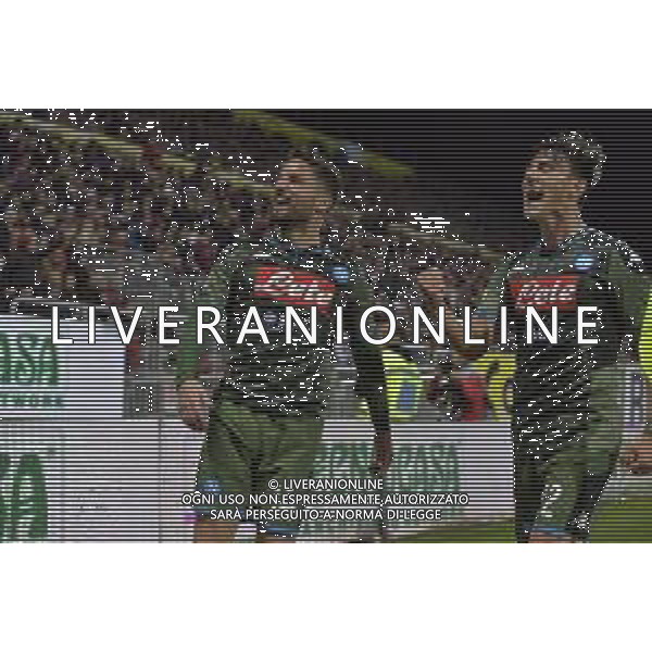 16-02-2020. CAGLIARI CALCIO-SSC NAPOLI, CAMPIONATO CALCIO, SERIE A 2019/2020. ITALIA, SARDEGNA, CAGLIARI, SARDEGNA ARENA. NELLA FOTO: ESULTANZA DOPO IL GOL DI DRIES MERTENS NAPOLI 0-1 CONTRO CAGLIARI. - ELJIF ELMAS SALVATORE MOI/AGENZIA ALDO LIVERANI SAS. / AGENZIA ALDO LIVERANI SAS