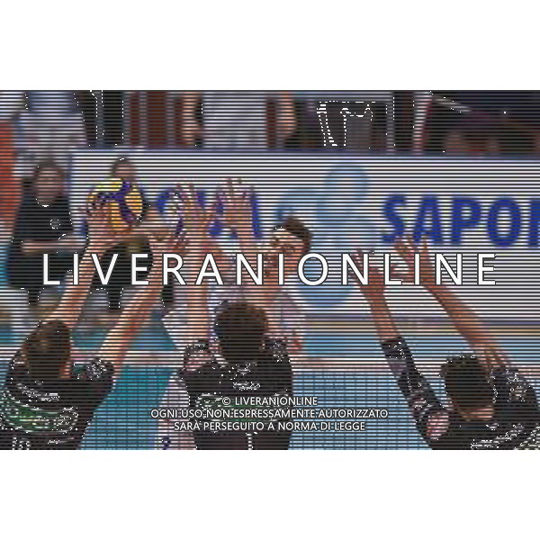 Campionato di Volley Superlega Serie A 2019/2020 Latina, Italia 16/02/2020 Top Volley Latina - Kioene Padova Nella foto: Jean Patry (Top Volley Cisterna) su muro a tre Kioene Padova