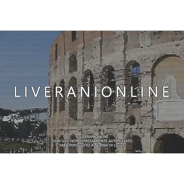l Colosseo, originariamente conosciuto come Amphitheatrum Flavium, il piu\' grande anfiteatro del mondo, situato nel centro della citta\' di Roma 17.02.2020 nella foto: il cantiere per la ristrutturazione all\'interno del Colosseo ©Claudio Zamagni/Agenzia Aldo Liverani