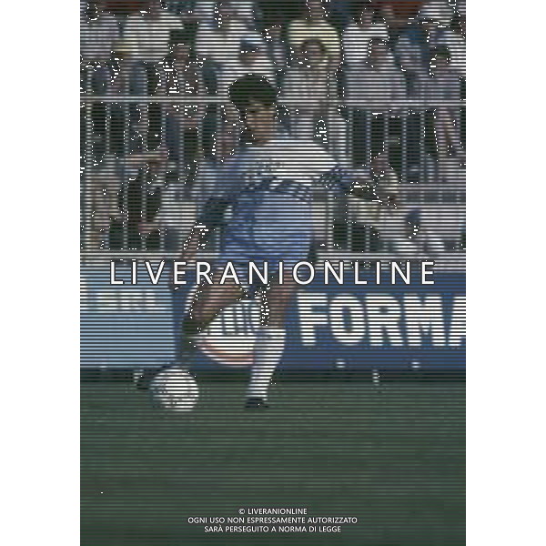 RETROSPETTIVA GABRIELE PIN CALCIATORE NELLA FOTO GABRIELE PIN CON LA MAGLIA DELLA LAZIO NELL\'ANNO 1986-1987 AG ALDO LIVERANI SAS