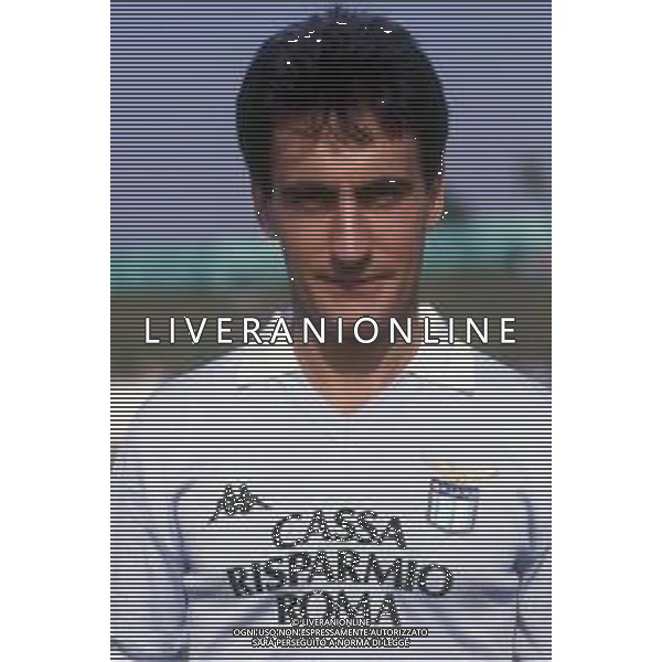 RETROSPETTIVA GABRIELE PIN CALCIATORE NELLA FOTO GABRIELE PIN CON LA MAGLIA DELLA LAZIO NELL\'ANNO 1989 AG ALDO LIVERANI SAS