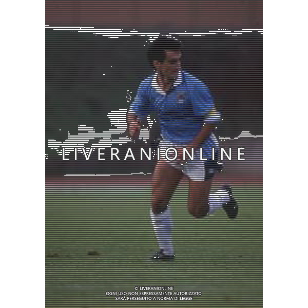 RETROSPETTIVA GABRIELE PIN CALCIATORE NELLA FOTO GABRIELE PIN CON LA MAGLIA DELLA LAZIO NELL\'ANNO 1991-1992 AG ALDO LIVERANI SAS