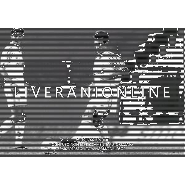 RETROSPETTIVA GABRIELE PIN CALCIATORE NELLA FOTO GABRIELE PIN CON LA MAGLIA DEL PARMA CALCIO NELL\'ANNO 1992-1993 AG ALDO LIVERANI SAS