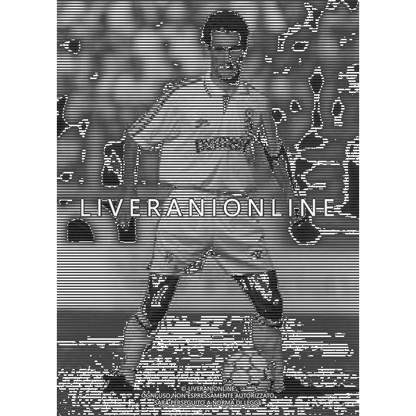RETROSPETTIVA GABRIELE PIN CALCIATORE NELLA FOTO GABRIELE PIN CON LA MAGLIA DEL PARMA CALCIO NELL\'ANNO 1993-1994 AG ALDO LIVERANI SAS