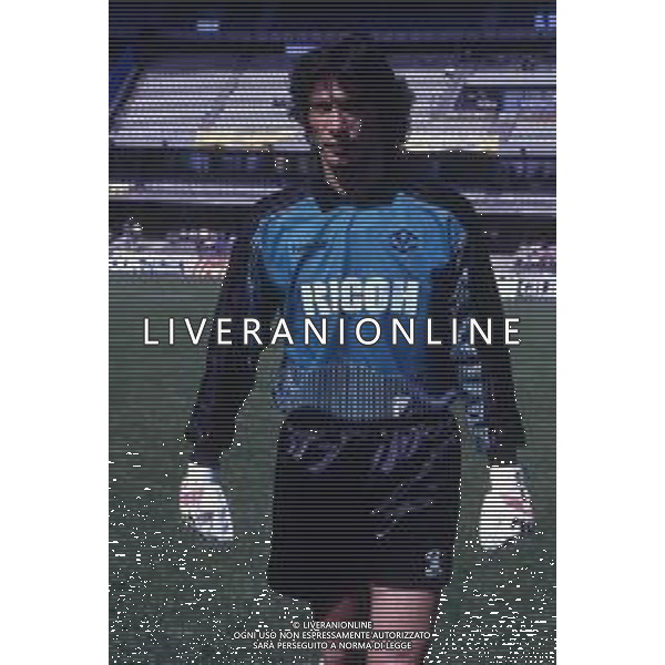 RETROSPETTIVA GIOVANNI CERVONE CALCIATORE NELLA FOTO GIOVANNI CERVONE CON LA MAGLIA DEL VERONA CALCIO 1988-1989 AG ALDO LIVERANI SAS