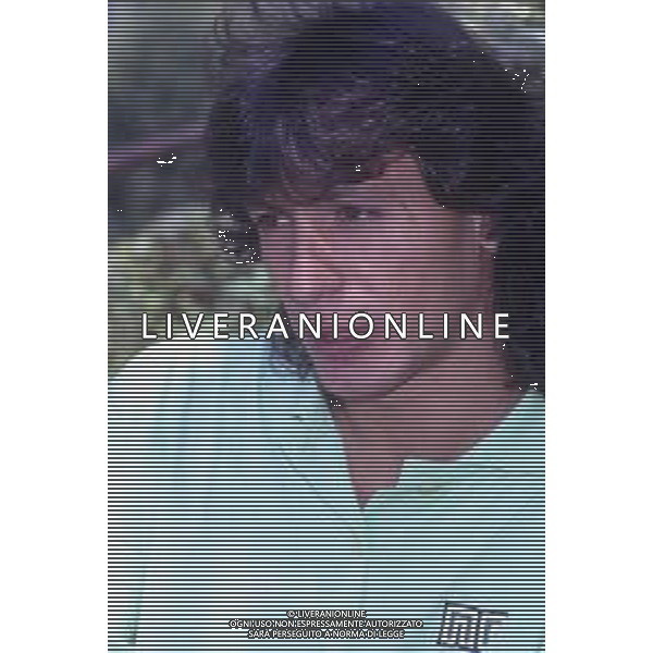 RETROSPETTIVA GIOVANNI CERVONE CALCIATORE NELLA FOTO GIOVANNI CERVONE CON LA MAGLIA DELLA ROMA CALCIO NELL\'ANNO 1989-1990 AG ALDO LIVERANI SAS