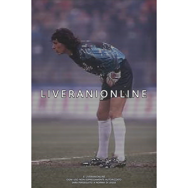 RETROSPETTIVA GIOVANNI CERVONE CALCIATORE NELLA FOTO GIOVANNI CERVONE CON LA MAGLIA DELLA ROMA CALCIO NELL\'ANNO 1989-1990 AG ALDO LIVERANI SAS