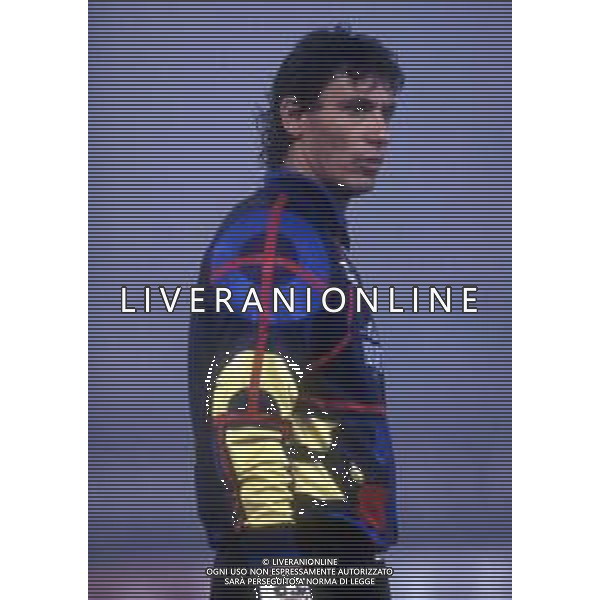 RETROSPETTIVA GIOVANNI CERVONE CALCIATORE NELLA FOTO GIOVANNI CERVONE CON LA MAGLIA DELLA ROMA CALCIO NELL\'ANNO 1994-1995 AG ALDO LIVERANI SAS