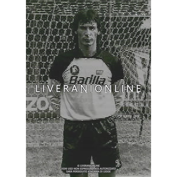 RETROSPETTIVA GIOVANNI CERVONE CALCIATORE NELLA FOTO GIOVANNI CERVONE CON LA MAGLIA DELLA ROMA CALCIO AG ALDO LIVERANI SAS