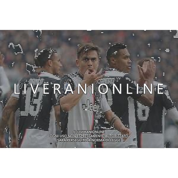 Torino 16.02.2020 Allianz Stadium ©Falzone/Agenzia Aldo Liverani Juventus vs Brescia Campionato italiano di calcio Serie A Tim 2019-2020 Nella foto: PAULO DYBALA MIMA IL GESTO DI NON FISCHIARE LA SQUADRA AI TIFOSI ©FALZONE / AGENZIA ALDO LIVERANI SAS