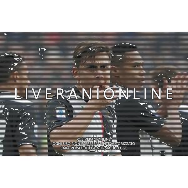 Torino 16.02.2020 Allianz Stadium ©Falzone/Agenzia Aldo Liverani Juventus vs Brescia Campionato italiano di calcio Serie A Tim 2019-2020 Nella foto: PAULO DYBALA MIMA IL GESTO DI NON FISCHIARE LA SQUADRA AI TIFOSI ©FALZONE / AGENZIA ALDO LIVERANI SAS