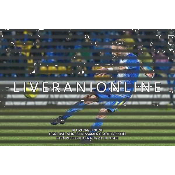 Campionato di Calcio Serie C - Lega Pro 2019/2020 Carrara, Italia 17/02/2020 Carrarese vs Renate Nella foto: Daniele Mignanelli (C) prova il tiro da fuori ©Fabio Fagiolini - Alessio Marini / AGENZIA ALDO LIVERANI SAS
