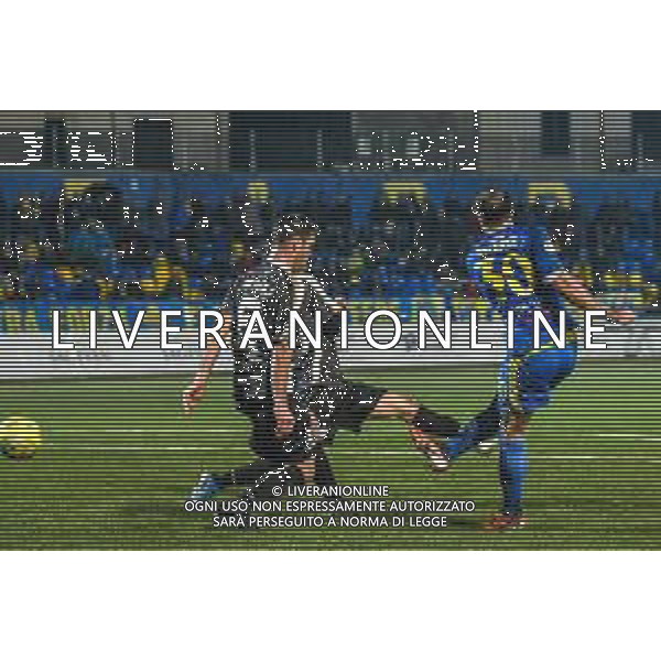 Campionato di Calcio Serie C - Lega Pro 2019/2020 Carrara, Italia 17/02/2020 Carrarese vs Renate Nella foto: Nicola Valente (C) realizza il gol del vantaggio ©Fabio Fagiolini - Alessio Marini / AGENZIA ALDO LIVERANI SAS