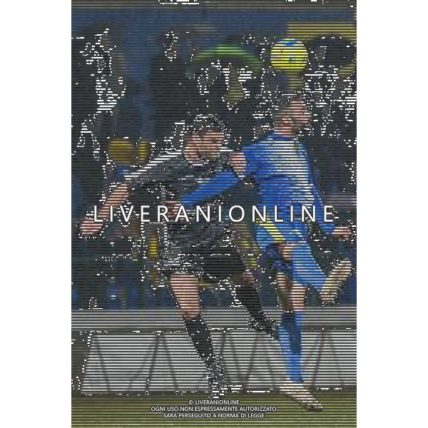 Campionato di Calcio Serie C - Lega Pro 2019/2020 Carrara, Italia 17/02/2020 Carrarese vs Renate Nella foto: Federico Valietti (C) anticipa di testa Marco Anghileri (R) ©Fabio Fagiolini - Alessio Marini / AGENZIA ALDO LIVERANI SAS