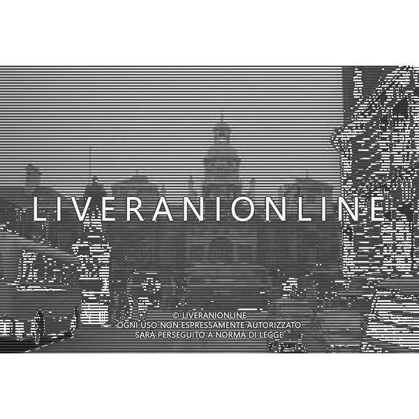 LONDRA ANNO 1968 Londra, capitale dell\'Inghilterra e del Regno Unito, è una città estremamente contemporanea con una storia che risale all\'antica Roma. Nel suo centro sorgono l\'imponente Palazzo del Parlamento, l\'iconica torre dell\'orologio nota come Big Ben e l\'abbazia di Westminster, dove hanno luogo le incoronazioni dei monarchi britannici. AG ALDO LIVERANI SAS