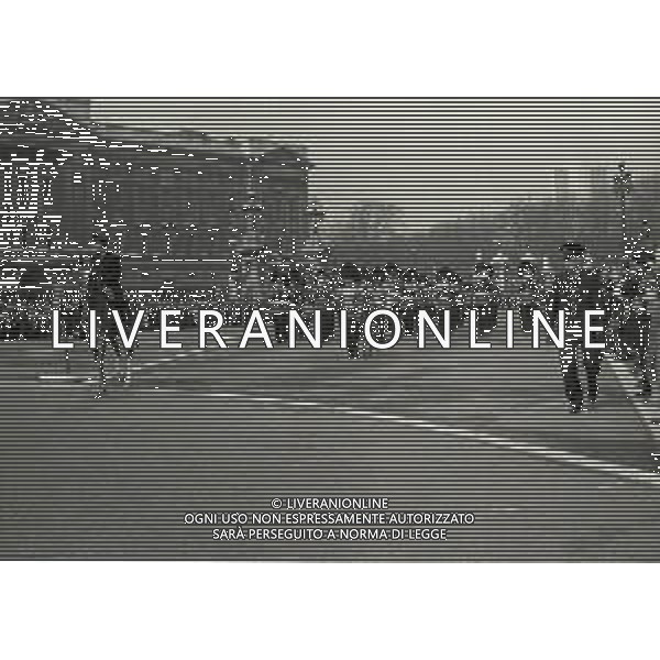 LONDRA ANNO 1968 Londra, capitale dell\'Inghilterra e del Regno Unito, è una città estremamente contemporanea con una storia che risale all\'antica Roma. Nel suo centro sorgono l\'imponente Palazzo del Parlamento, l\'iconica torre dell\'orologio nota come Big Ben e l\'abbazia di Westminster, dove hanno luogo le incoronazioni dei monarchi britannici. AG ALDO LIVERANI SAS