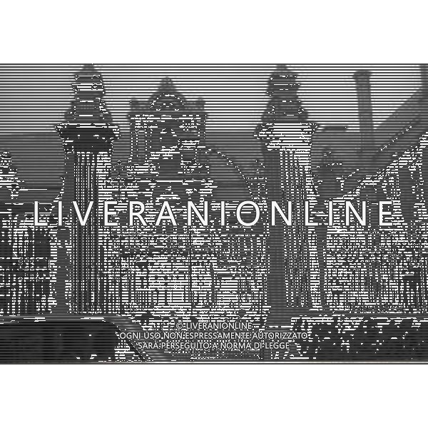 LONDRA ANNO 1968 Londra, capitale dell\'Inghilterra e del Regno Unito, è una città estremamente contemporanea con una storia che risale all\'antica Roma. Nel suo centro sorgono l\'imponente Palazzo del Parlamento, l\'iconica torre dell\'orologio nota come Big Ben e l\'abbazia di Westminster, dove hanno luogo le incoronazioni dei monarchi britannici. AG ALDO LIVERANI SAS